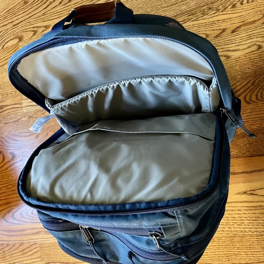 Fjallraven Raven 28L Backpack, Excellent Condition, Navy Blue - Picture 2 of 10